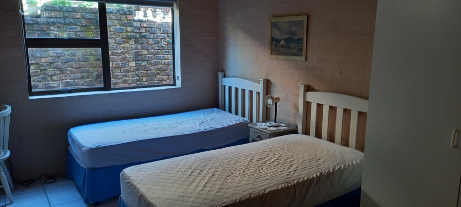 6 Bedroom Property for Sale in Bergsig Western Cape